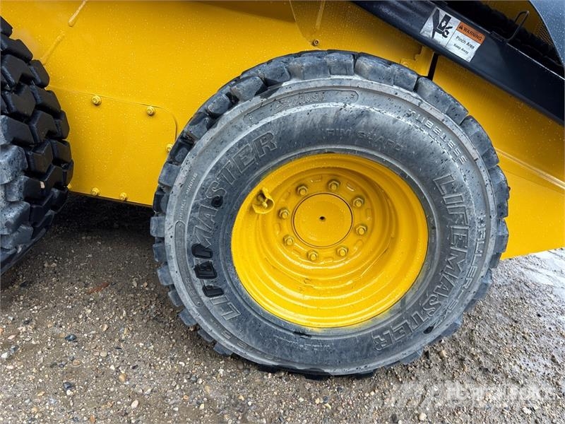 John Deere 320D Kompaktrakodók