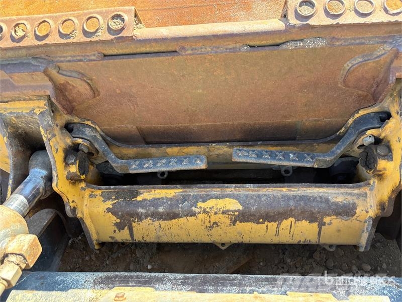 John Deere 323E Мини-погрузчики