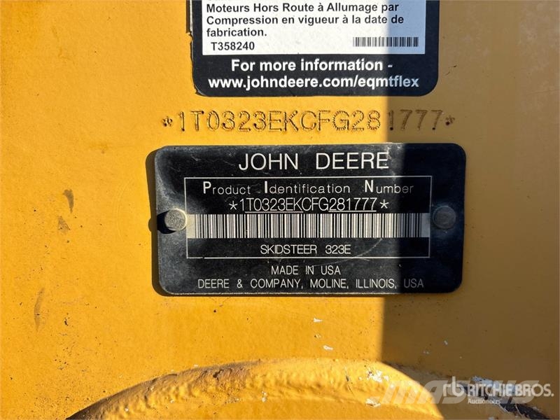 John Deere 323E Мини-погрузчики