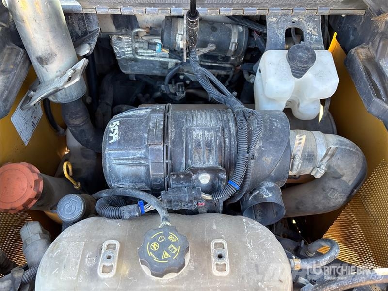 John Deere 323E Мини-погрузчики