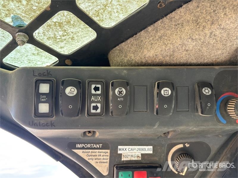 John Deere 324G Two-Speed Skid Steer Loader Schrankladers