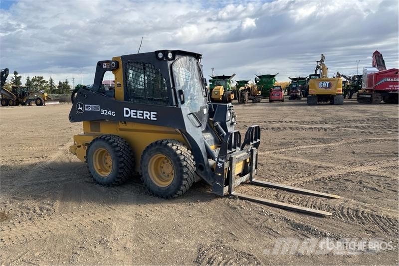 John Deere 324G Two-Speed Skid Steer Loader Schrankladers