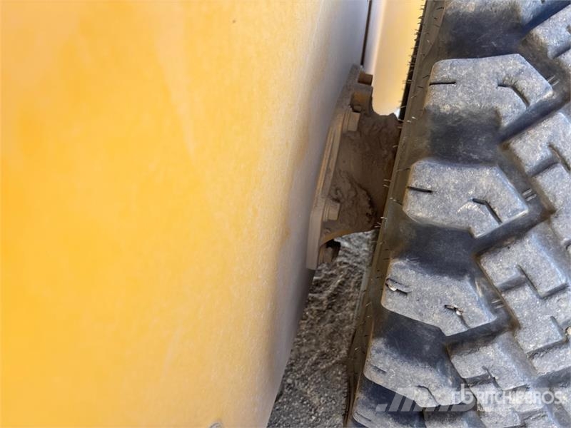 John Deere 324G Two-Speed Skid Steer Loader Skid steer loderler