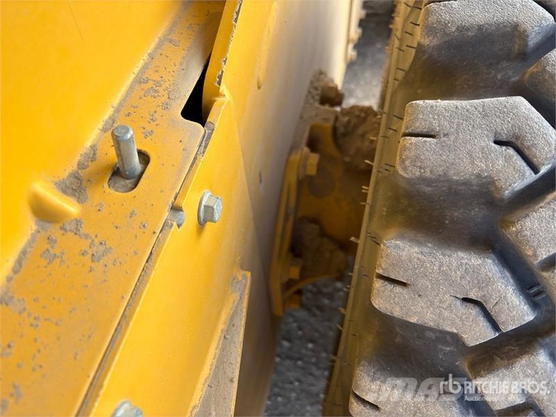 John Deere 324G Two-Speed Skid Steer Loader Skid steer loderler