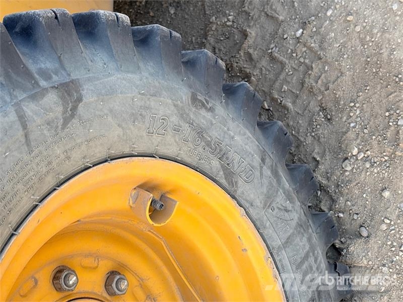 John Deere 324G Two-Speed Skid Steer Loader Skid steer loderler