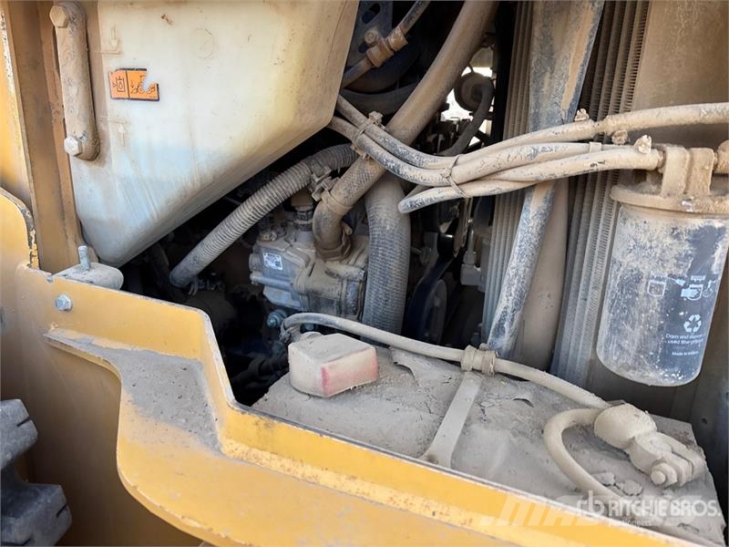 John Deere 324G Two-Speed Skid Steer Loader Schrankladers