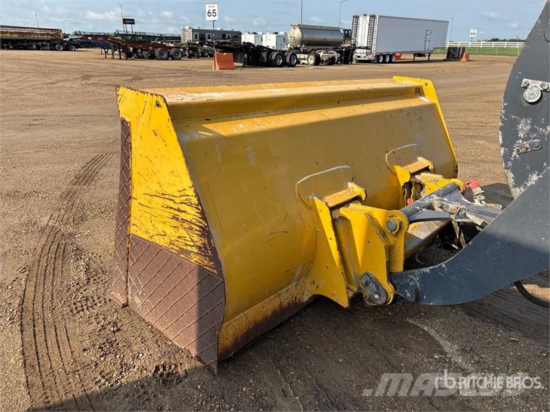 John Deere 324L لوادر بعجل