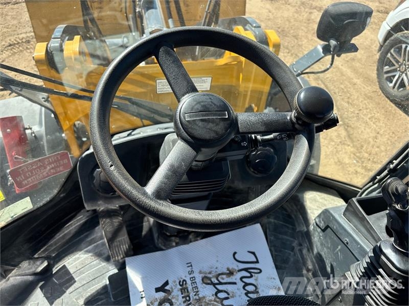 John Deere 324L لوادر بعجل
