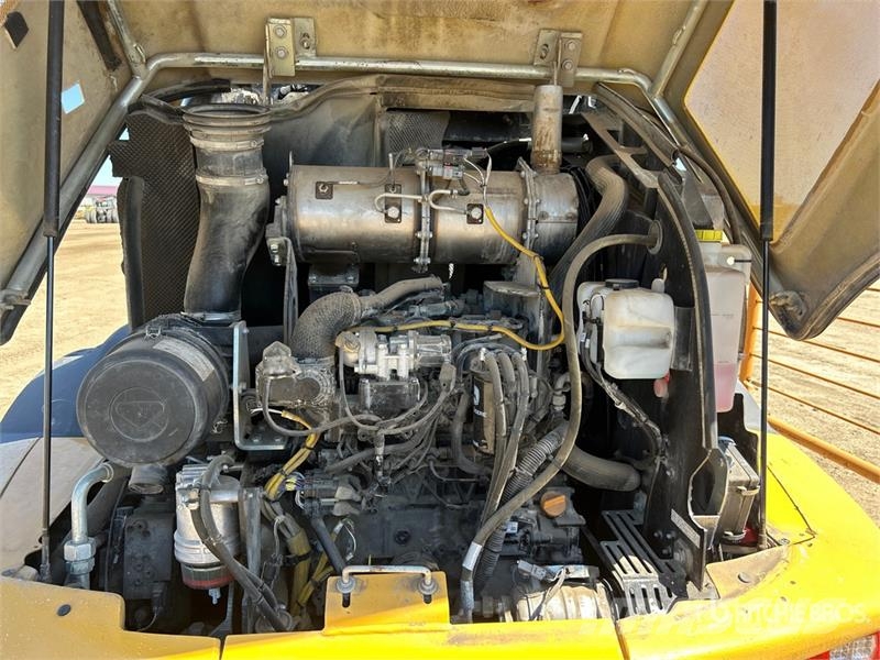 John Deere 324L لوادر بعجل