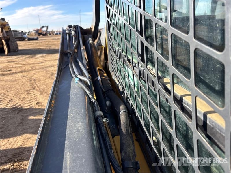 John Deere 325G Krautuvai su šoniniu pasukimu