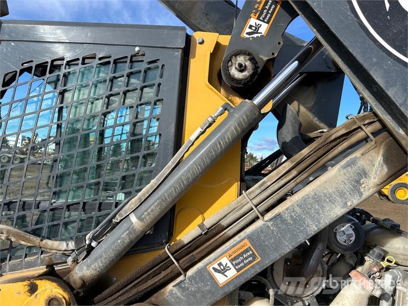 John Deere 325G Chargeuse compacte