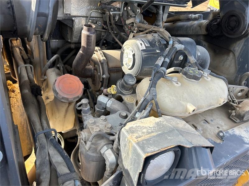 John Deere 325G Chargeuse compacte