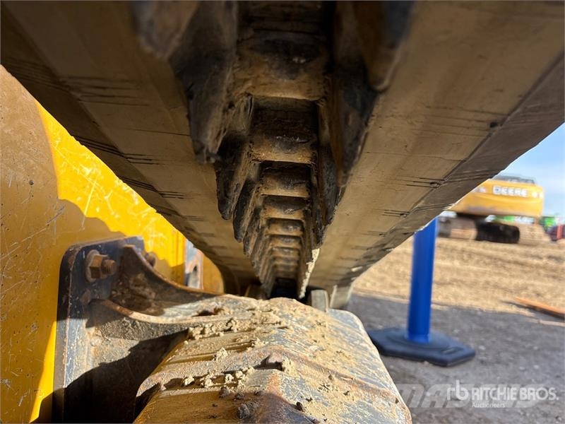 John Deere 325G Krautuvai su šoniniu pasukimu