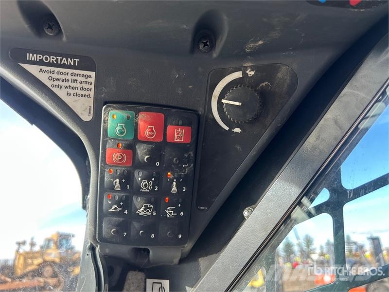 John Deere 325G Chargeuse compacte