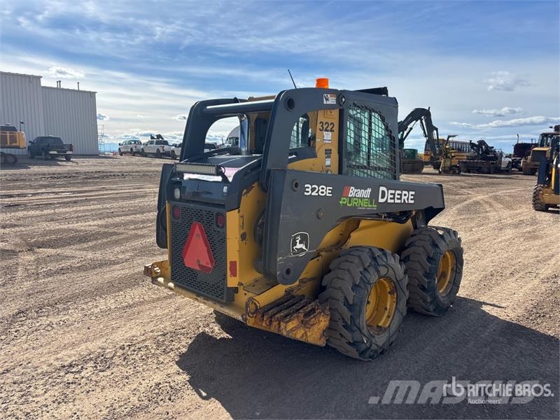 John Deere 328E Skid Steer Loader Kompaktlader