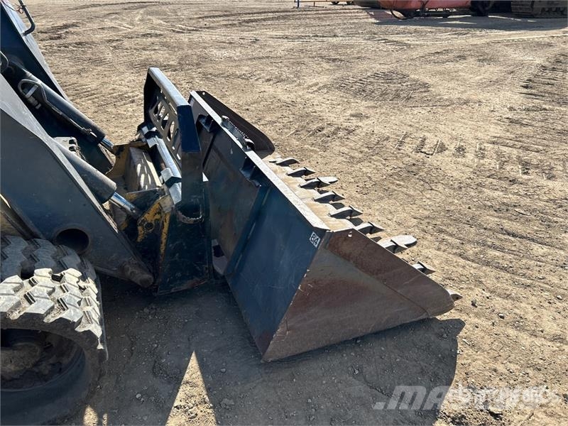 John Deere 329D Мини-погрузчики