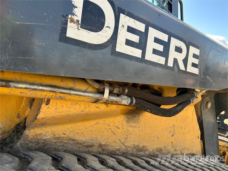 John Deere 329D Мини-погрузчики
