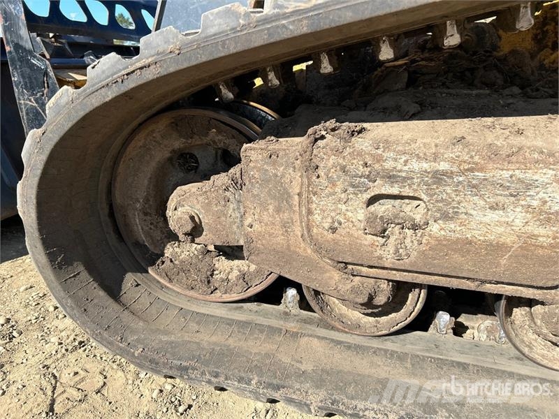 John Deere 329D Мини-погрузчики
