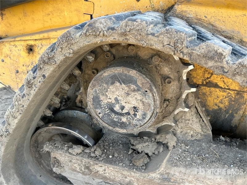 John Deere 329D Мини-погрузчики