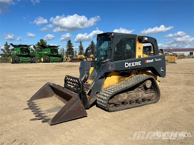 John Deere 329D Мини-погрузчики