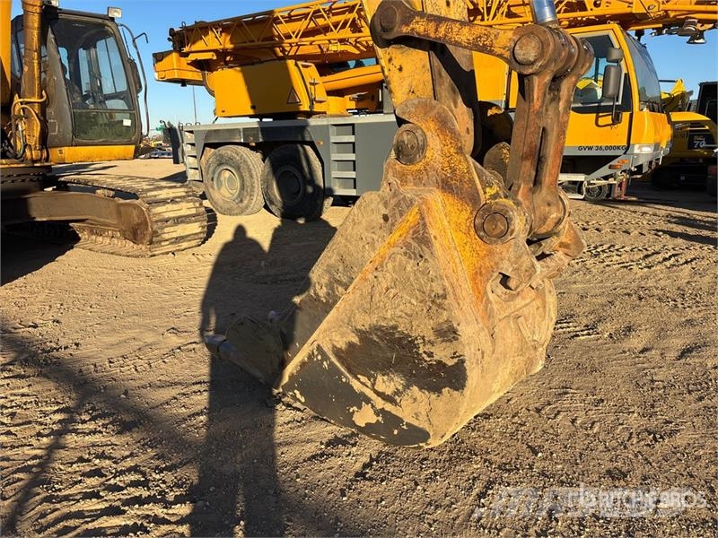 John Deere 330C LC Tracked Excavator Kāpurķēžu ekskavatori