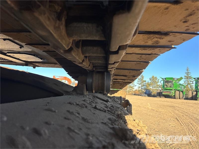 John Deere 330C LC Tracked Excavator Kāpurķēžu ekskavatori