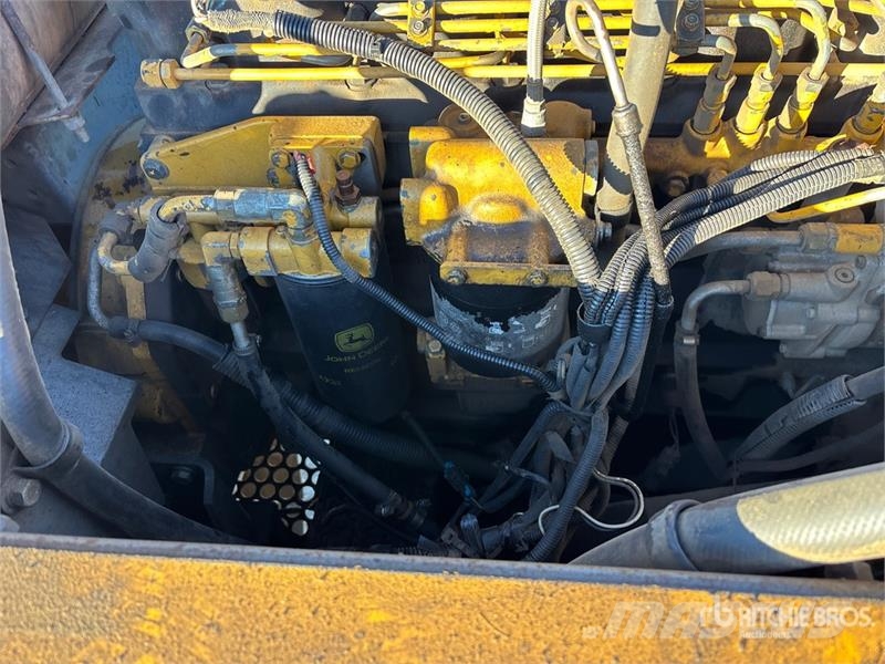 John Deere 330C LC Tracked Excavator Kāpurķēžu ekskavatori
