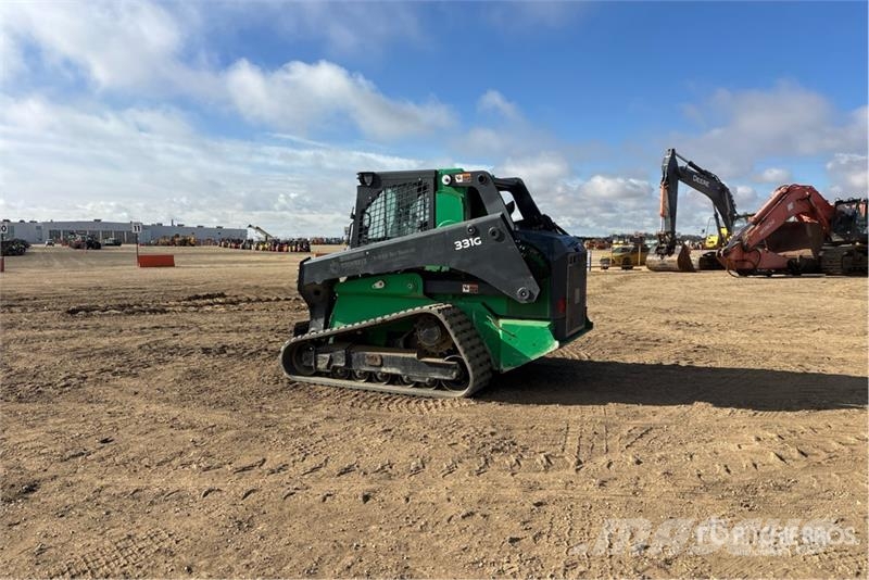 John Deere 331G Kompaktlader
