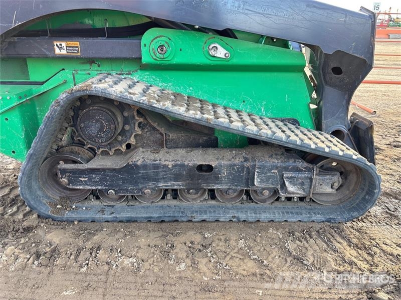 John Deere 331G Lietoti riteņu kompaktiekrāvēji