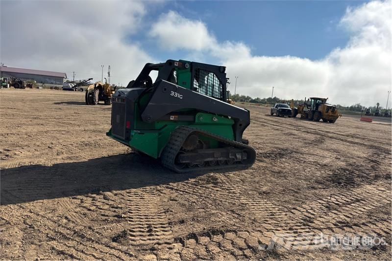 John Deere 331G Kompaktlader