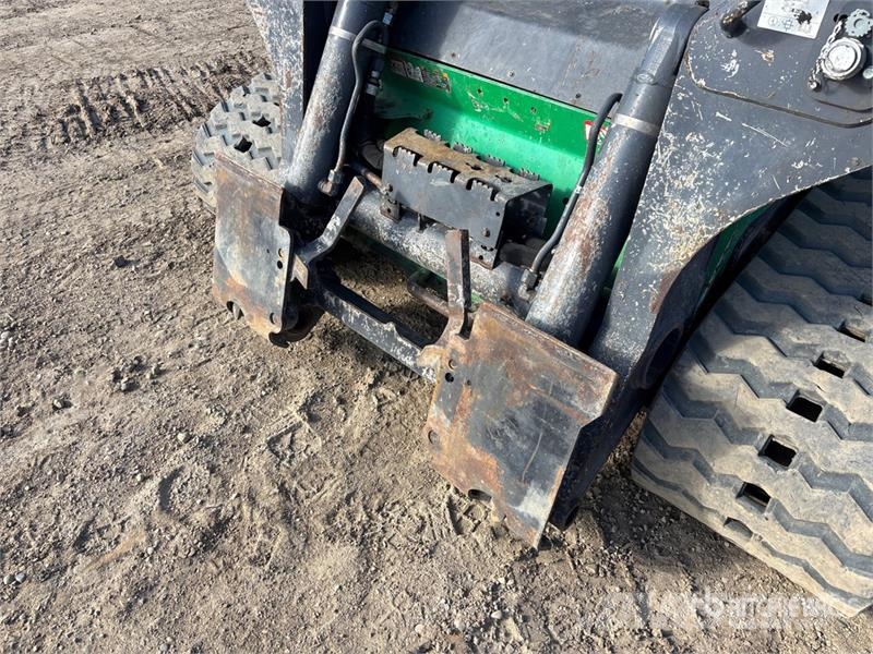 John Deere 331G Kompaktlader