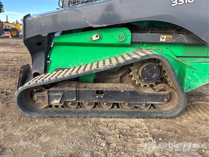 John Deere 331G Lietoti riteņu kompaktiekrāvēji