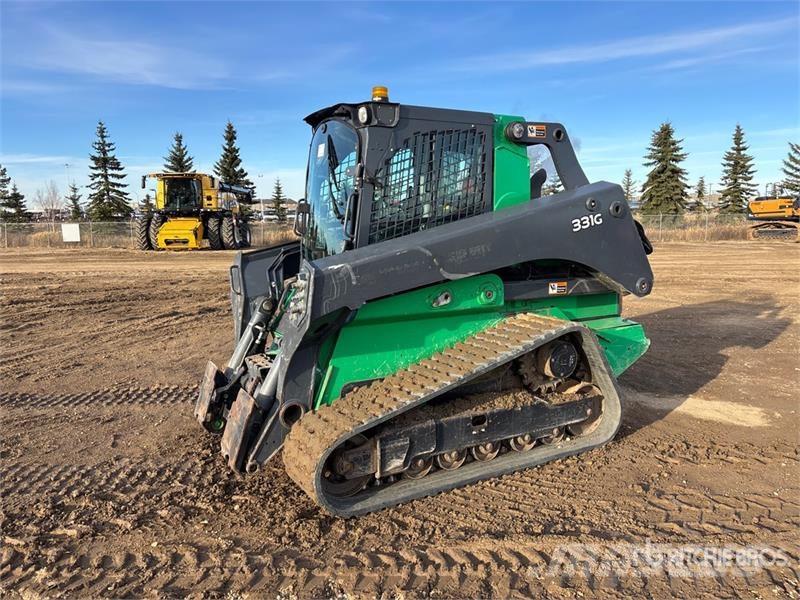 John Deere 331G Lietoti riteņu kompaktiekrāvēji
