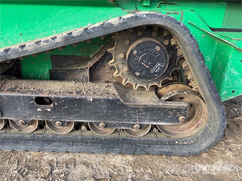 John Deere 331G Lietoti riteņu kompaktiekrāvēji