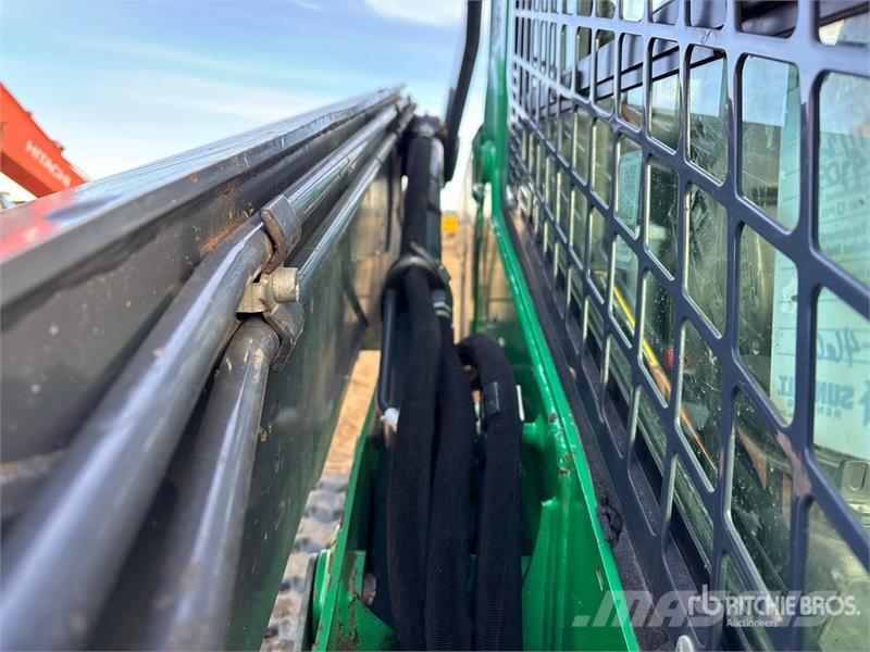John Deere 331G Lietoti riteņu kompaktiekrāvēji