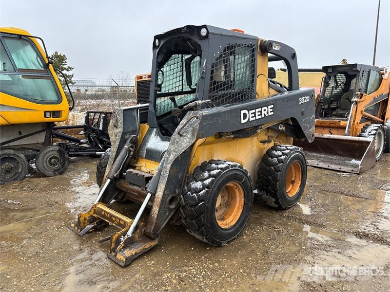 John Deere 332D Kompaktlader