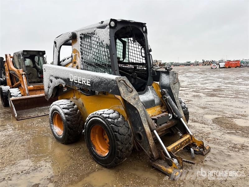 John Deere 332D Kompaktlader