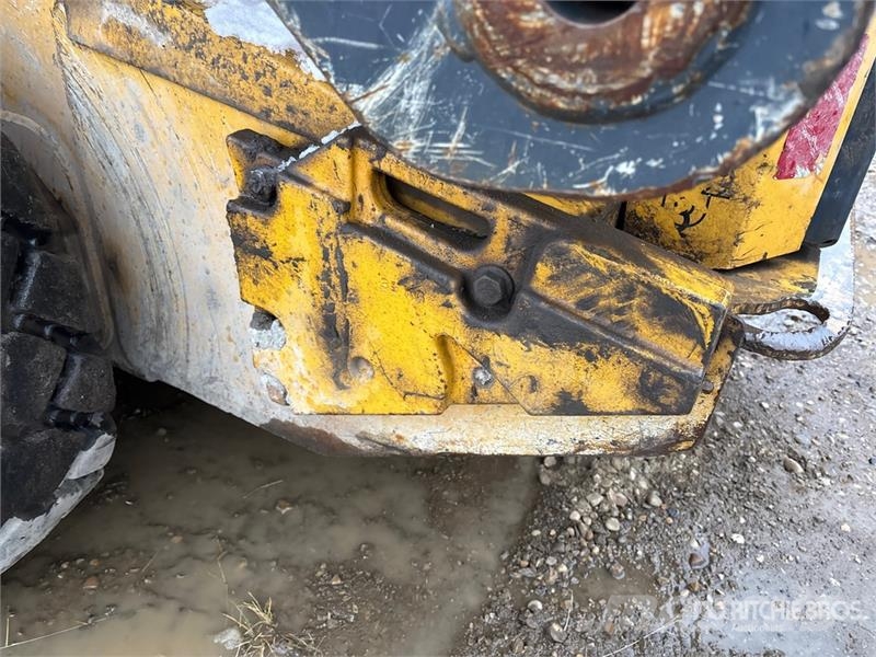 John Deere 332D Kompaktlader