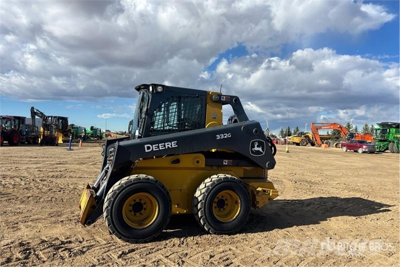 John Deere 332G Skid steer mini nakladalci
