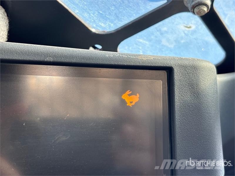 John Deere 332G Skid steer mini nakladalci