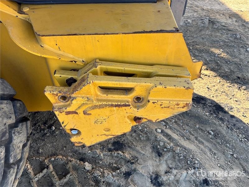 John Deere 332G Skid steer mini nakladalci