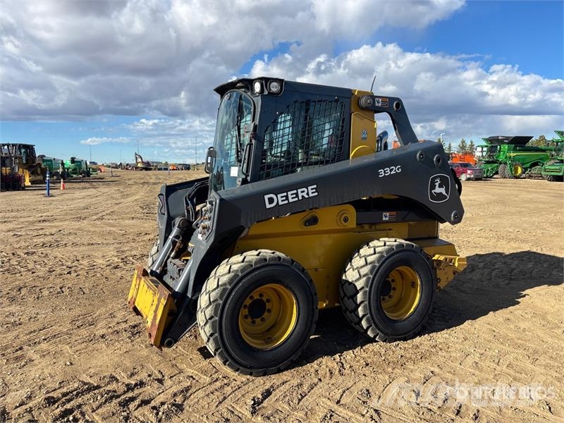 John Deere 332G Skid steer mini nakladalci
