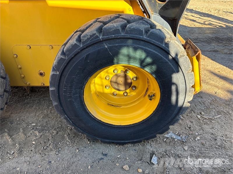 John Deere 332G Skid steer mini nakladalci
