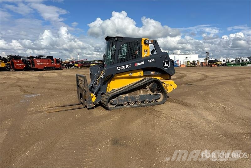 John Deere 333G Skid steer loaders