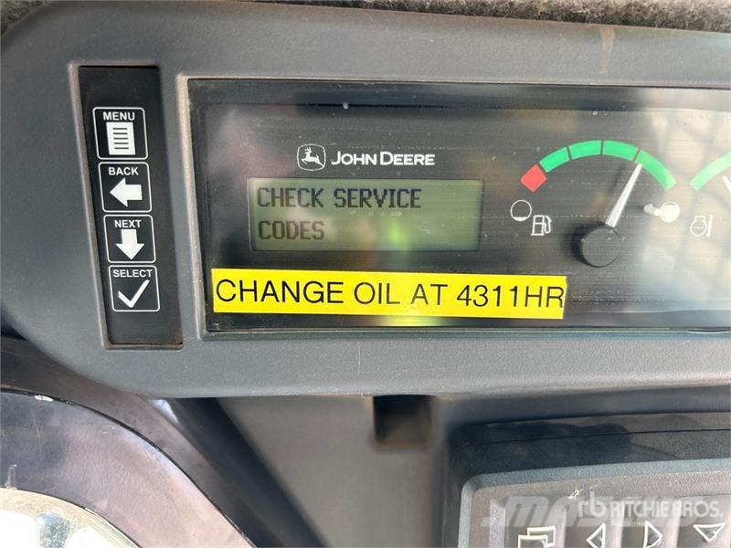 John Deere 333G Smykem řízené nakladače