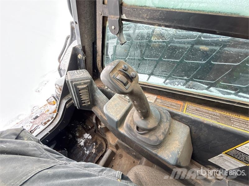 John Deere 333G Skid steer loderler