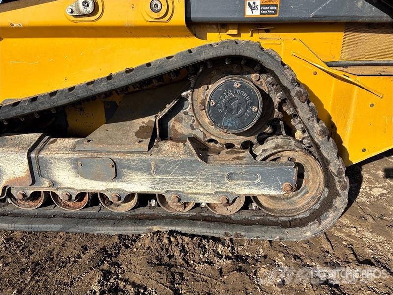 John Deere 333G Krautuvai su šoniniu pasukimu