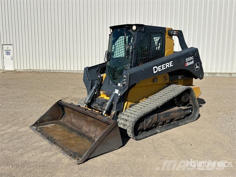 John Deere 333G Smykem řízené nakladače
