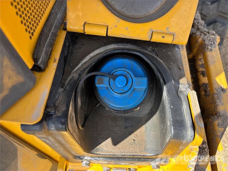 John Deere 333G Skid steer loaders