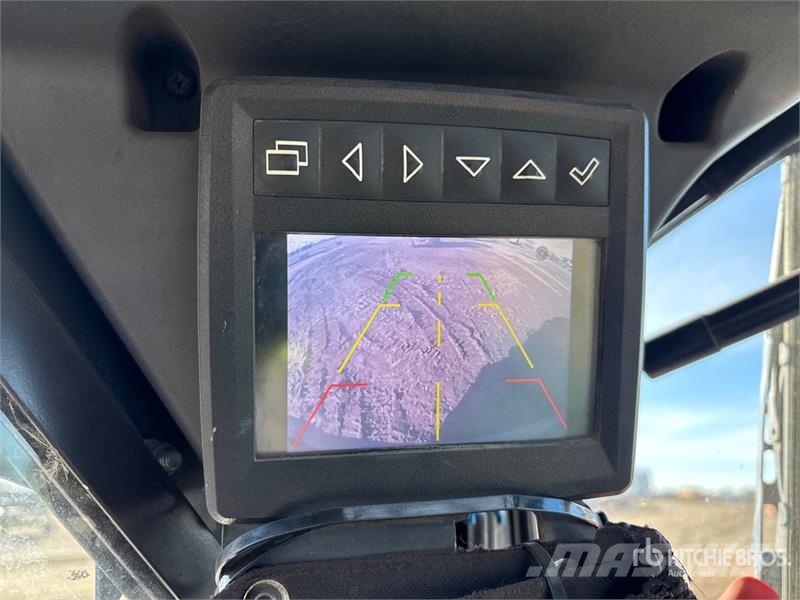 John Deere 333G Krautuvai su šoniniu pasukimu